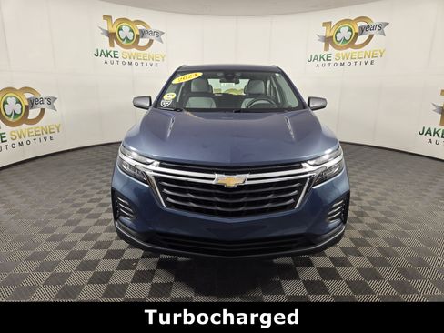Used 2024 Chevrolet Equinox LS FWD image 2