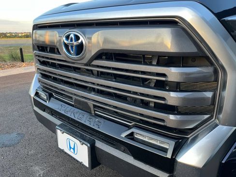 Used 2024 Toyota Tundra Limited w/ Power Package AWD/4WD image 17