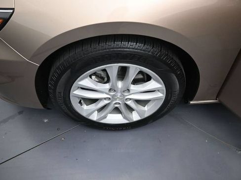 Used 2018 Chevrolet Malibu LT FWD image 31