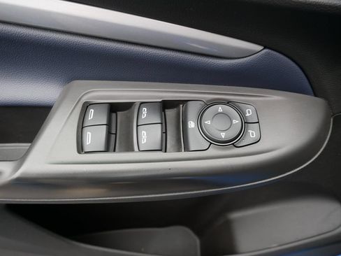 Used 2022 Chevrolet Bolt EUV Premier w/ Super Cruise Package FWD image 16