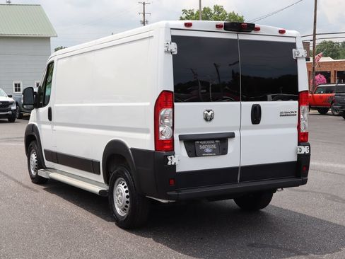 Used 2025 RAM ProMaster 2500 w/ U-Haul Equipment Group FWD image 15