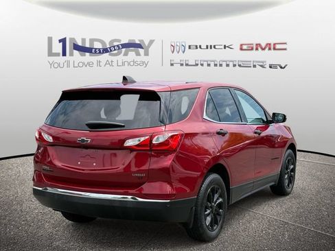 Certified 2018 Chevrolet Equinox LT FWD image 3