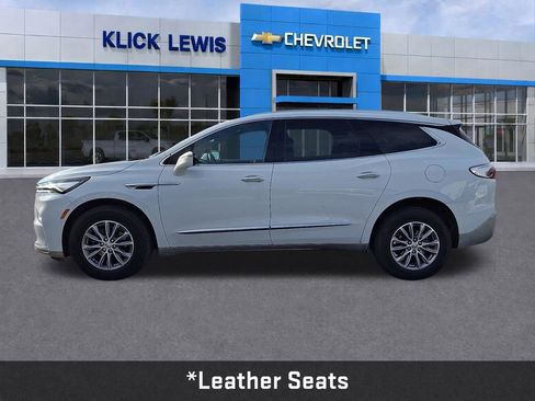 Used 2024 Buick Enclave Premium image 4