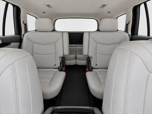 Certified 2024 Cadillac XT6 Premium Luxury w/ Technology Package FWD image 13