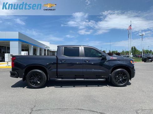 Certified 2024 Chevrolet Silverado 1500 RST w/ Convenience Package II AWD/4WD image 8