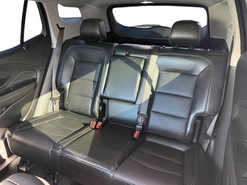 Used 2023 GMC Terrain SLT w/ Tech Package image 11