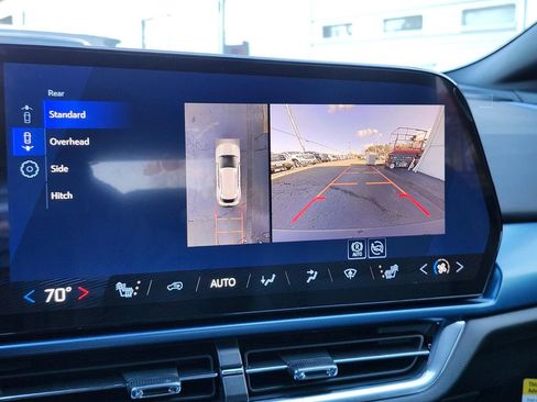 New 2026 Chevrolet Equinox EV LT image 21