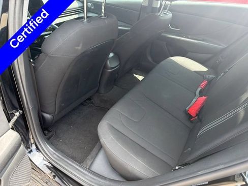 Used 2023 Hyundai Elantra SEL w/ Convenience Package FWD image 7