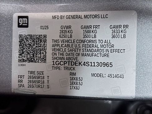 Certified 2025 Chevrolet Colorado Z71 w/ Technology Package AWD/4WD image 37