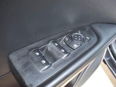 Used 2022 Lincoln Nautilus Reserve FWD image 11