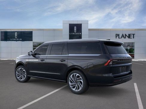 New 2025 Lincoln Navigator L Reserve image 4