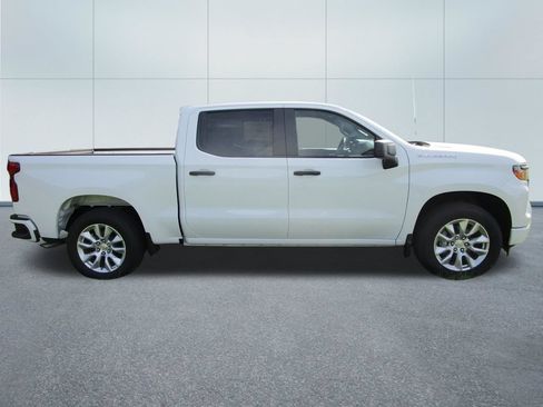 New 2026 Chevrolet Silverado 1500 Custom RWD image 7