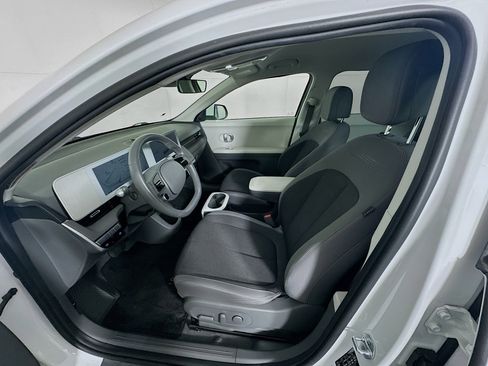 Used 2023 Hyundai Ioniq 5 SE image 13