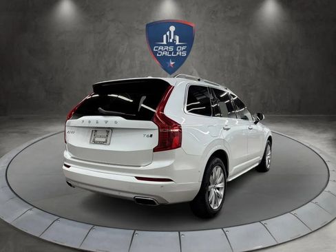 Used 2017 Volvo XC90 T6 Momentum w/ Vision Package AWD/4WD image 5