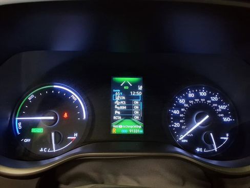 Used 2022 Toyota Sienna XLE Woodland Edition image 30