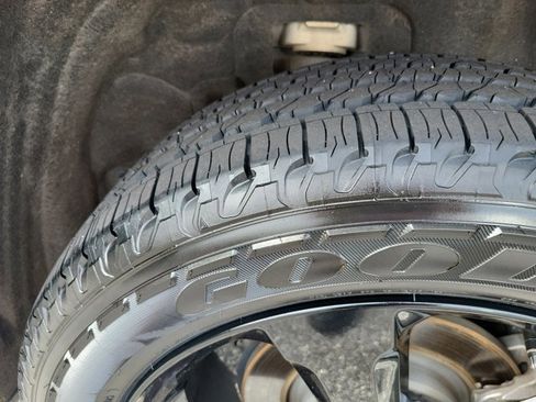 Certified 2024 Jeep Grand Cherokee Limited w/ Luxury Tech Group II image 37