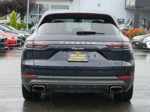 Used 2021 Porsche Cayenne AWD/4WD image 4