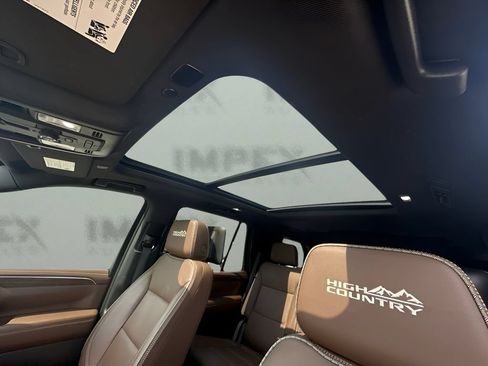 Used 2024 Chevrolet Tahoe High Country w/ Advanced Technology Package AWD/4WD image 6
