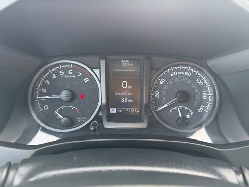 Certified 2022 Toyota Tacoma TRD Off-Road w/ TRD Premium Off Road Package image 13