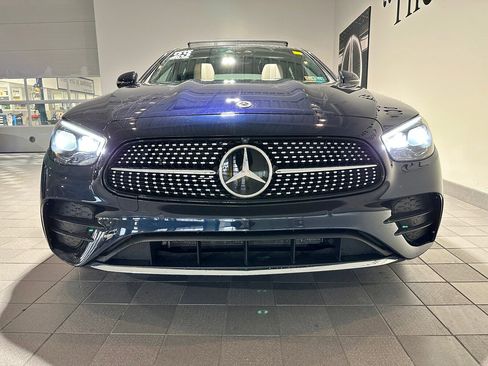 Used 2023 Mercedes-Benz E 350 4MATIC Sedan image 2