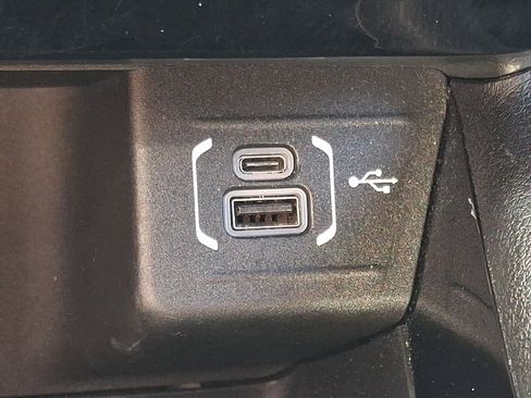 Used 2025 Jeep Compass Limited AWD/4WD image 23