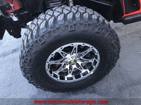 Used 2013 Jeep Wrangler Unlimited Sport w/ Connectivity Group image 28