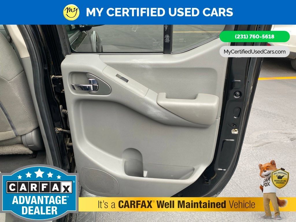 Used 2021 Nissan Frontier SV w/ Midnight Edition Floor Mats AWD/4WD image 19