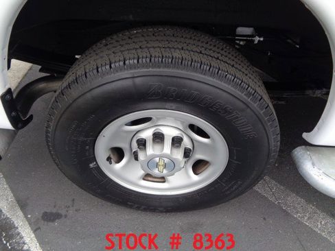 Used 2024 Chevrolet Express 2500 w/ Driver Convenience Package image 21