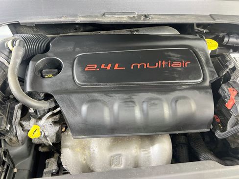Used 2022 Jeep Compass Latitude w/ Sun and Sound Group AWD/4WD image 28