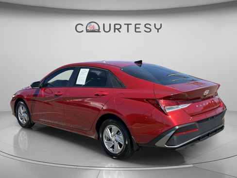 Certified 2026 Hyundai Elantra SE image 6