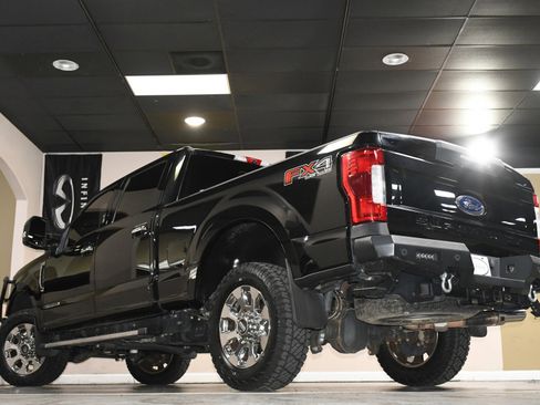 Used 2019 Ford F250 Lariat w/ Lariat Ultimate Package image 86