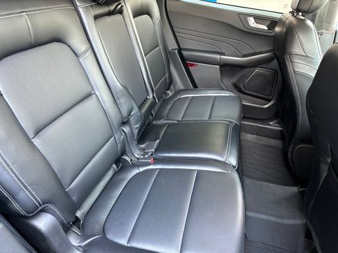 Used 2023 Ford Escape Platinum AWD/4WD image 22