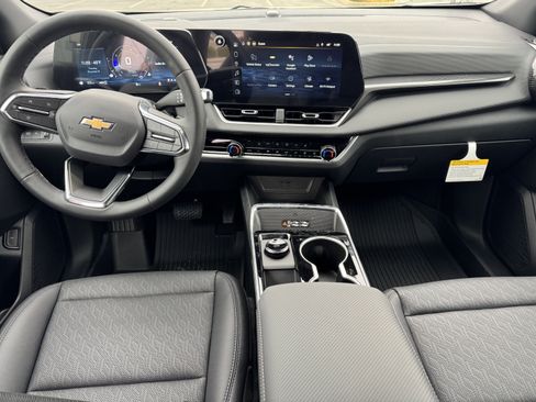 New 2026 Chevrolet Equinox LT image 17