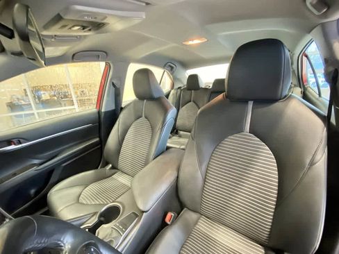Used 2023 Toyota Camry SE FWD image 14