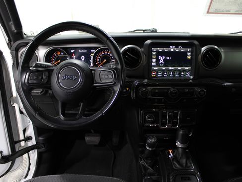 Used 2021 Jeep Wrangler Unlimited Sport image 2