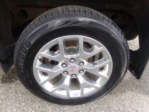 Used 2018 GMC Sierra 1500 SLT w/ SLT Premium Package image 16