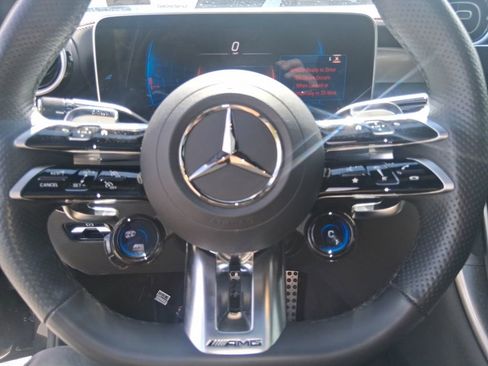 Used 2025 Mercedes-Benz GLC 43 AMG 4MATIC image 12