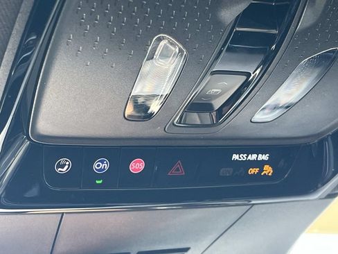 Used 2024 Cadillac Lyriq Sport AWD/4WD image 40