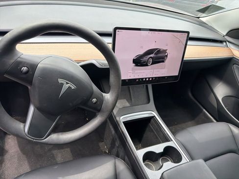 Used 2023 Tesla Model 3 Standard Range RWD image 8