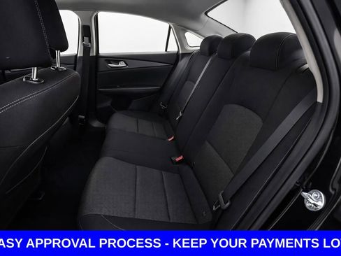 Used 2022 Kia Forte LXS image 12