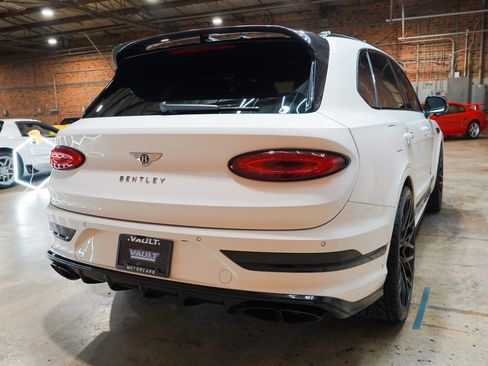 Used 2022 Bentley Bentayga AWD/4WD image 15
