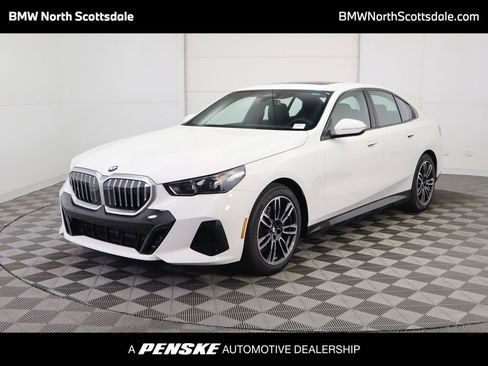 Certified 2025 BMW 530i 530i w/ M Sport Package image 1