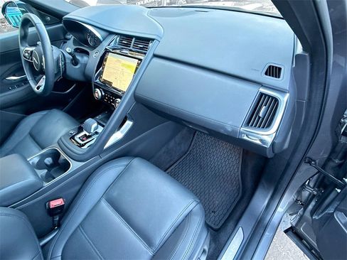 Used 2023 Jaguar E-PACE SE image 34