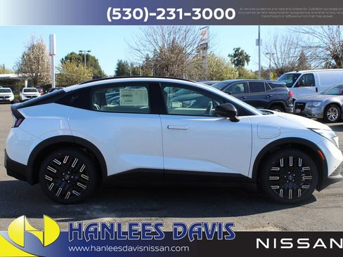 New 2026 Nissan Leaf Platinum+ w/ Cargo Package (Platinum+) image 6