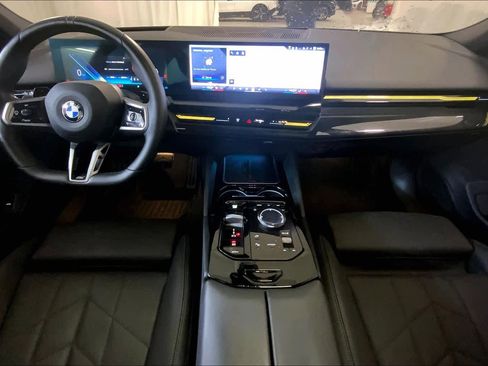 Certified 2025 BMW 530i xDrive 530i xDrive w/ M Sport Package image 15