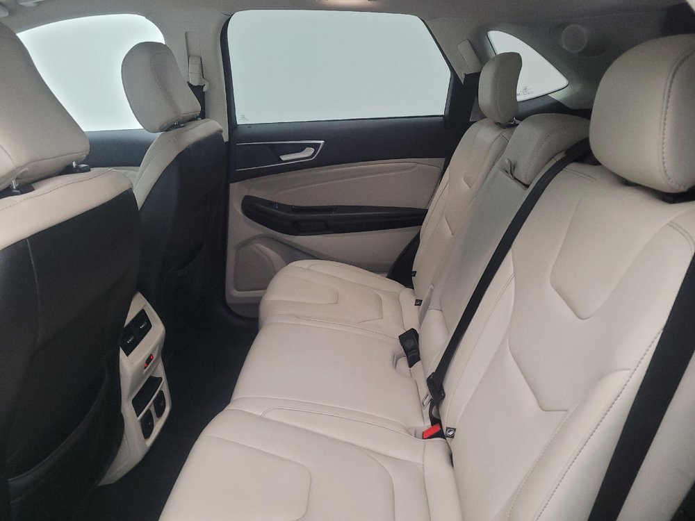 Used 2020 Ford Edge Titanium w/ Equipment Group 301A AWD/4WD image 19