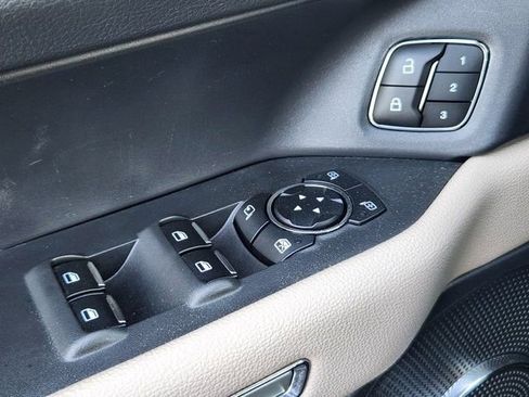 Used 2024 Ford Expedition Limited image 22