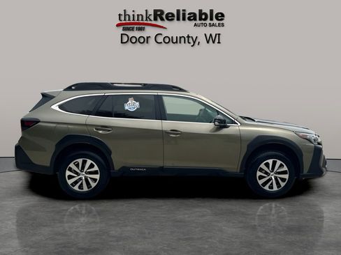 Used 2025 Subaru Outback Premium AWD/4WD image 6
