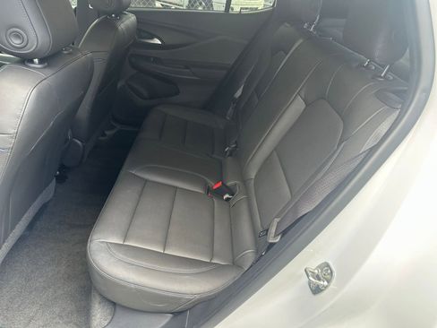 Used 2025 Buick Envista Sport Touring image 31