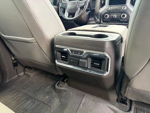 Used 2021 GMC Sierra 1500 SLT w/ SLT Premium Plus Package AWD/4WD image 7